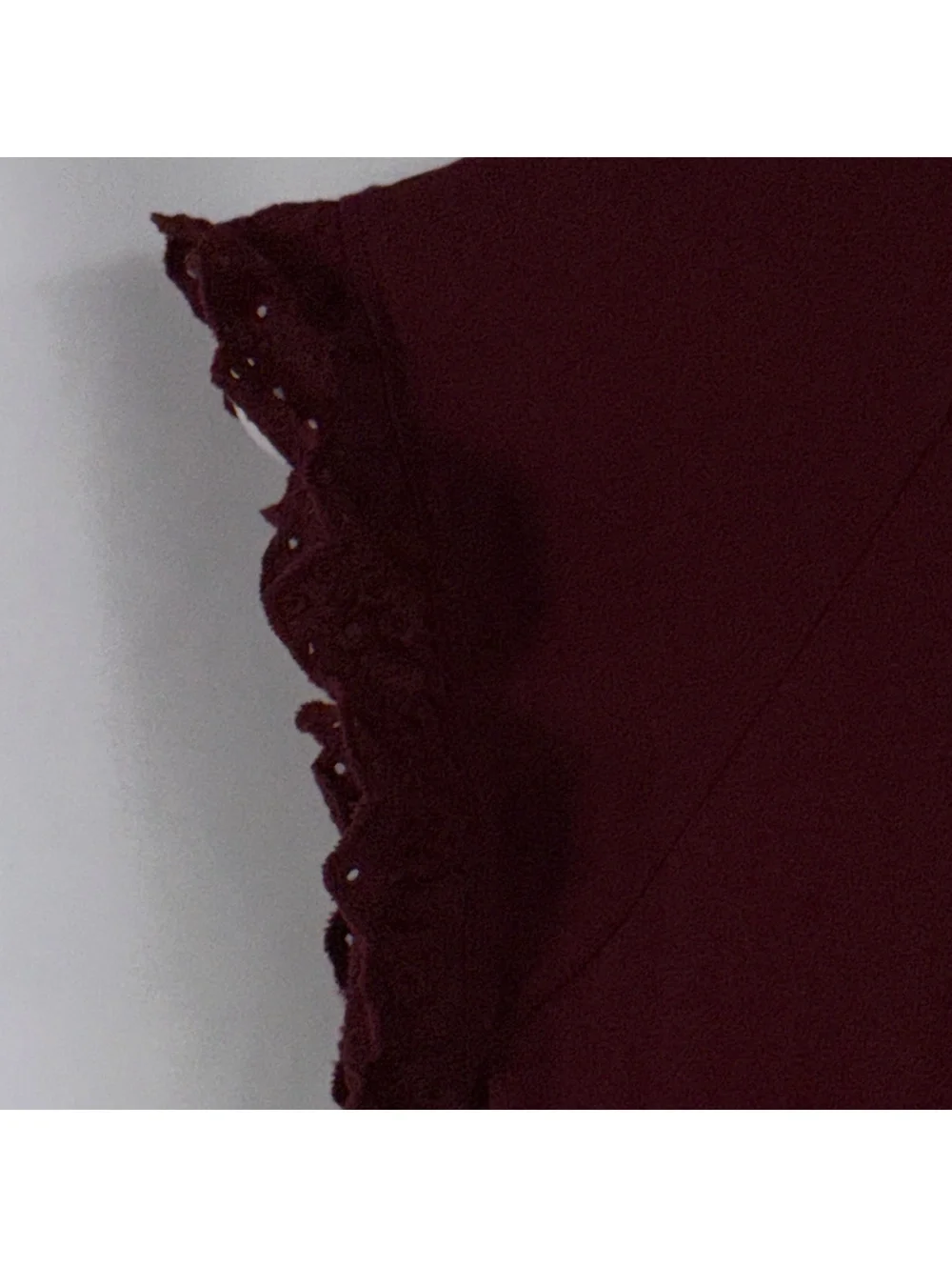 Cat & Jack Girls Size L 10/12 Burgundy Eyelet Flutter Sleeve Top